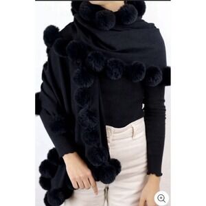 La Fiorentina Wrap /w Faux Pom-Pom Detail One Size Black